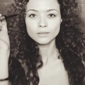 Meet your Posher, Alisa